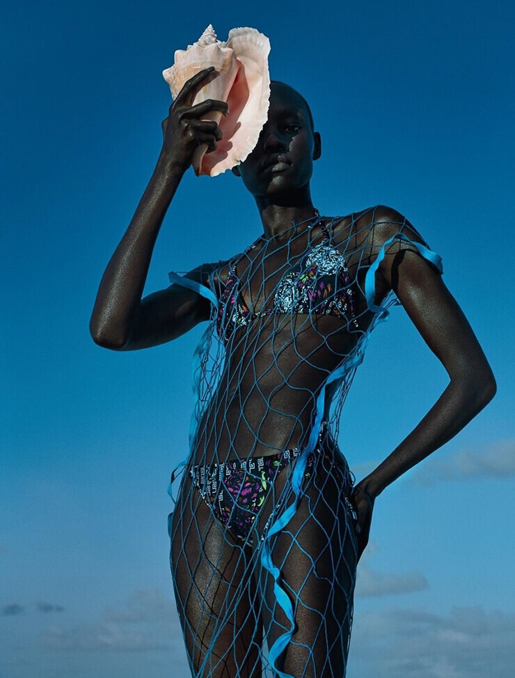 Grace Bol by Txema Yeste