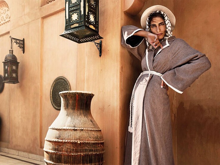 Farnoush Savadkouhi modelo