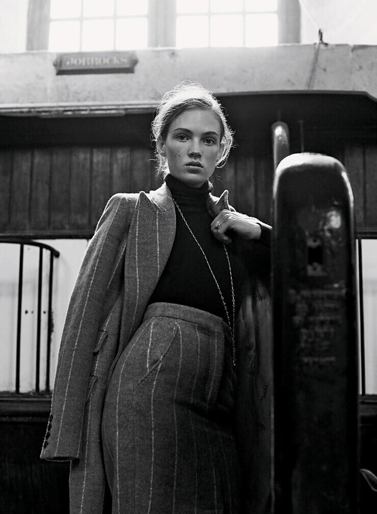Adrienne Juliger modelo