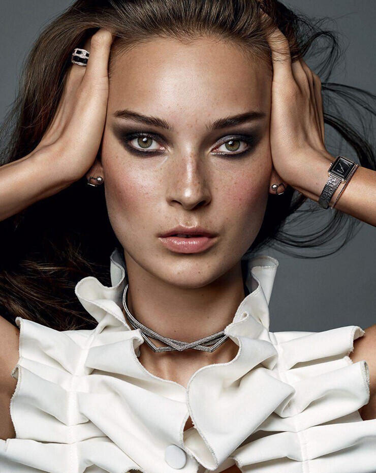 Julia Bergshoeff modelo