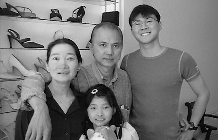 Jimmy Choo biography