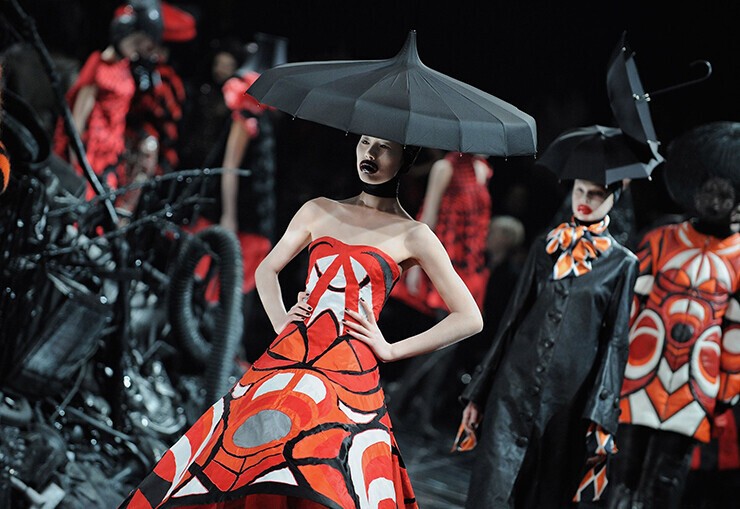 Alexander McQueen biography
