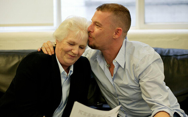 Alexander McQueen biography