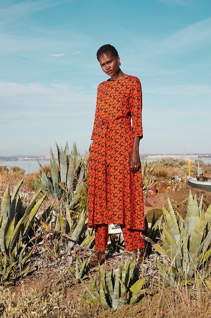 Adual Jok Akol modelo