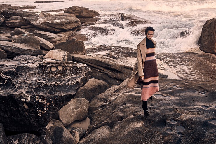 Zoe Barnard model