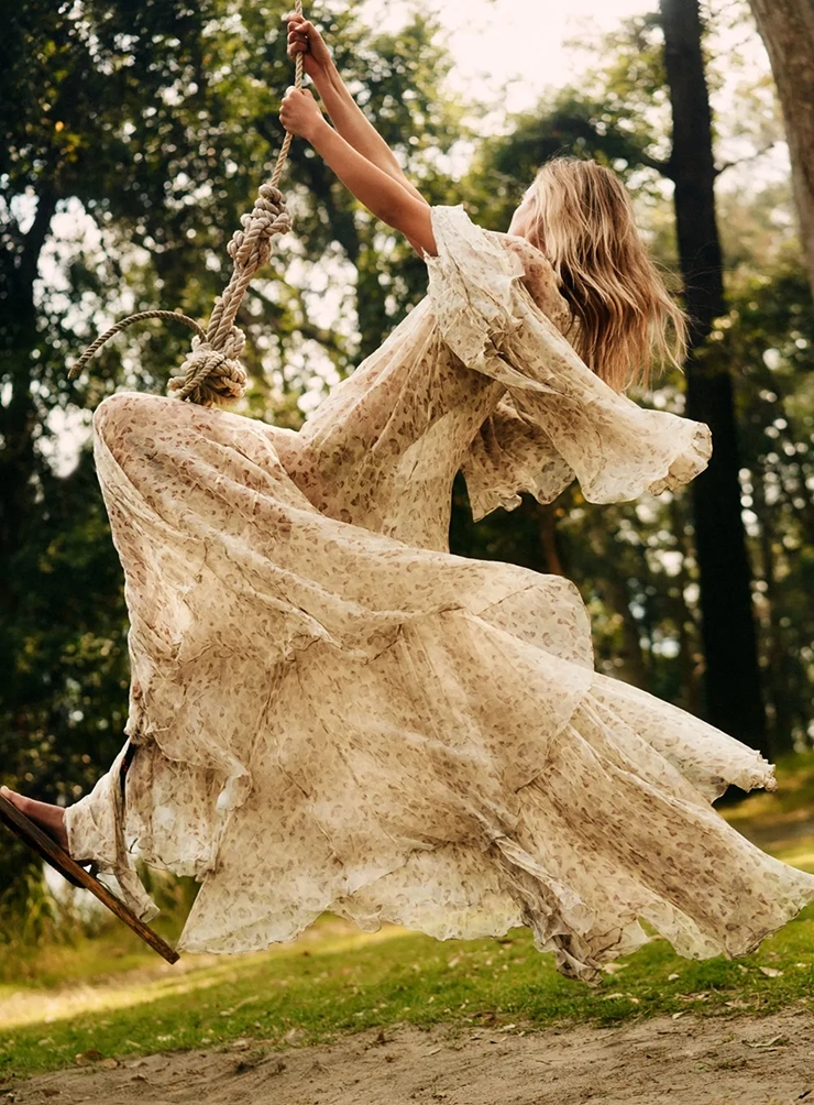 Esti van Bale model