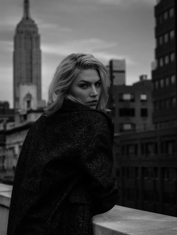 Aline Weber model