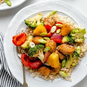 Chicken Stir Fry With Pineapple and Broccoli