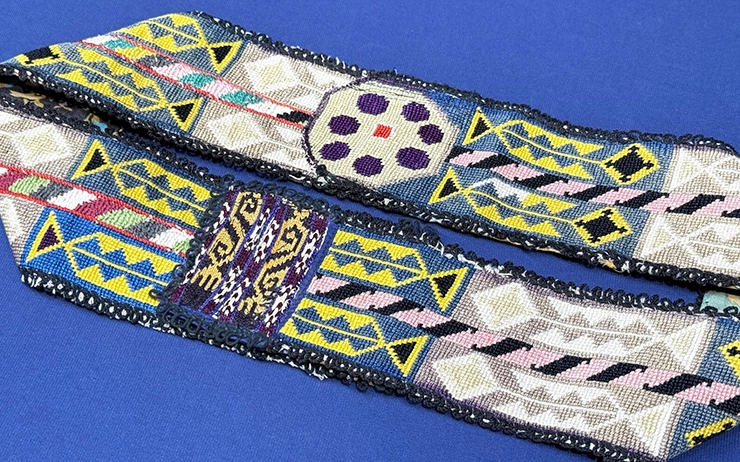 Tayikistán ropa tradicional