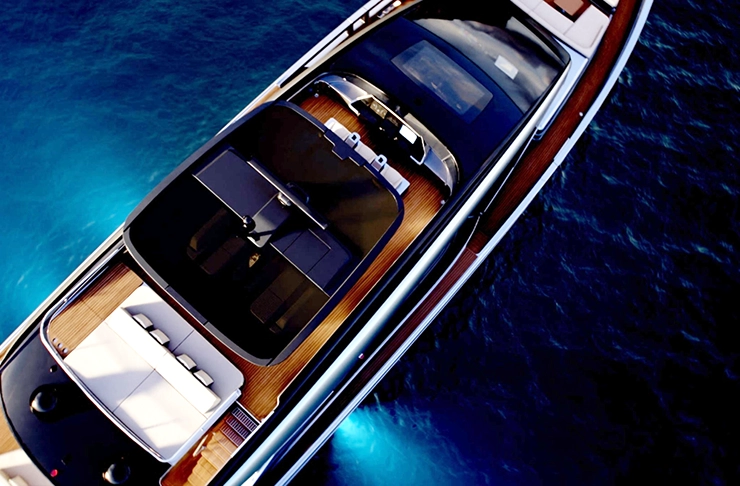 Pershing GTX90 yate