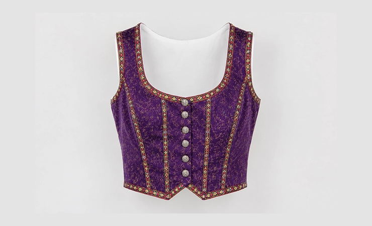 ropa eslovena tradicional